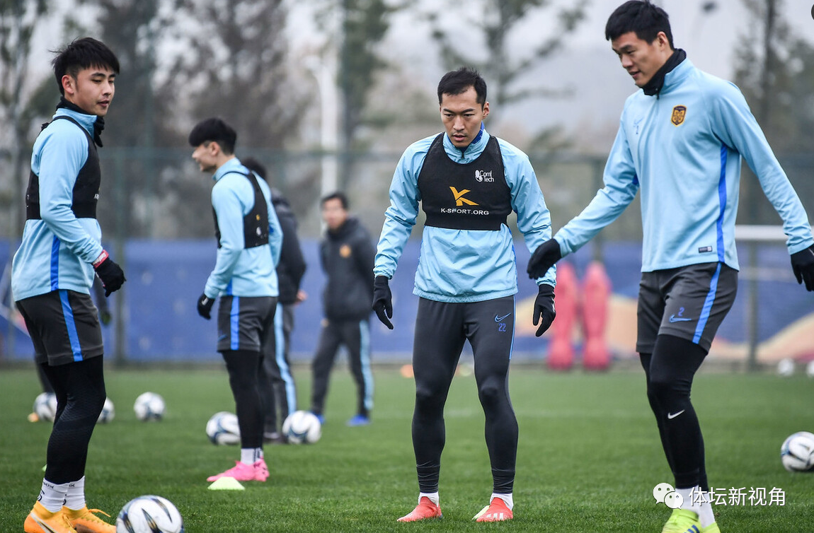 开云体育-费城76人训练开放日；赛后官宣签约引欢呼；亚冠在即；赛程密集仍需轮换的简单介绍