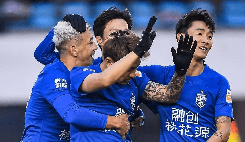 费城76人训练开放日；赛后官宣签约引欢呼；亚冠在即；赛程密集仍需轮换的简单介绍